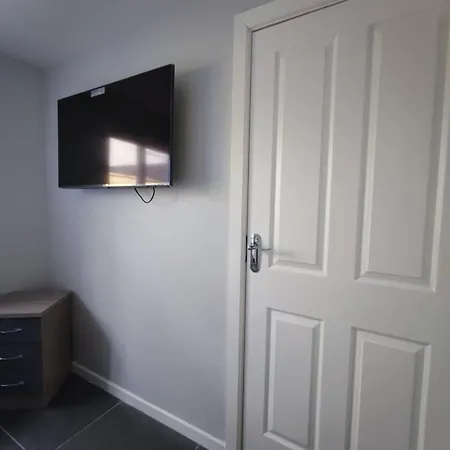 Cozy Private Self-contained Дом отдыха