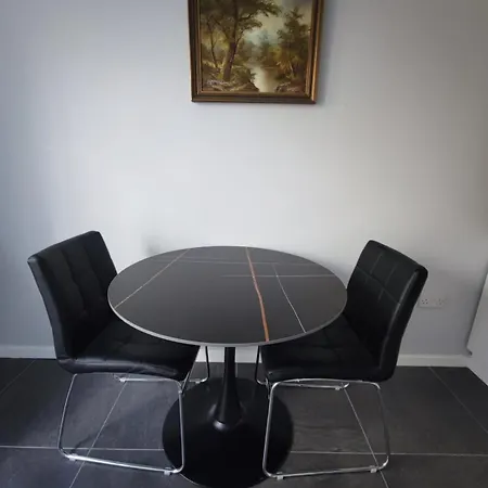 Cozy Private Self-contained * 탈라트