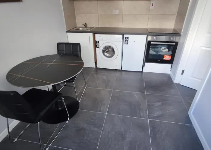 Cozy Private Self-contained Ferienhaus Tallaght