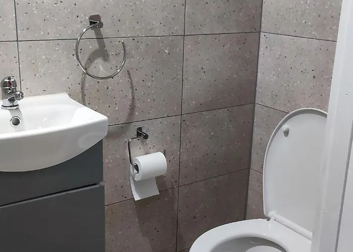 Cozy Private Self-contained